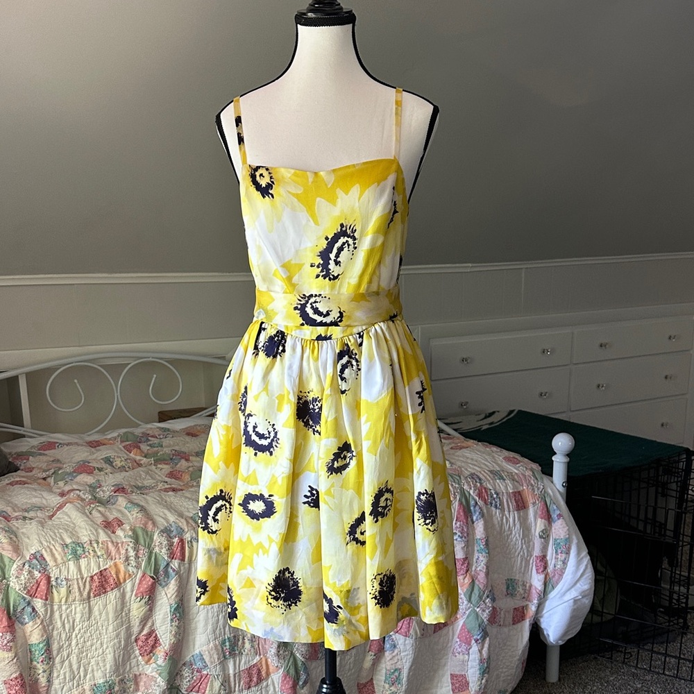 Kate Spade Yellow and Black Silk Floral Mini Dress With Removable Belt